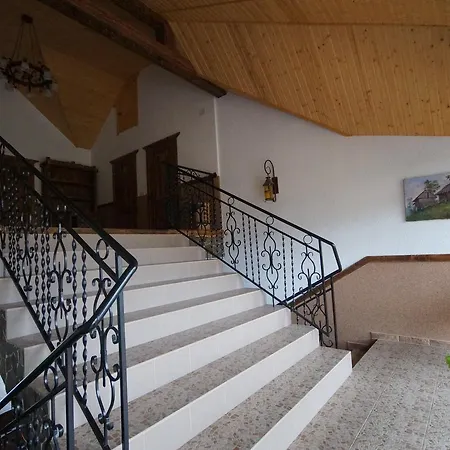 فندق Dacha ياسينيا