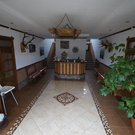 Dacha فندق ياسينيا